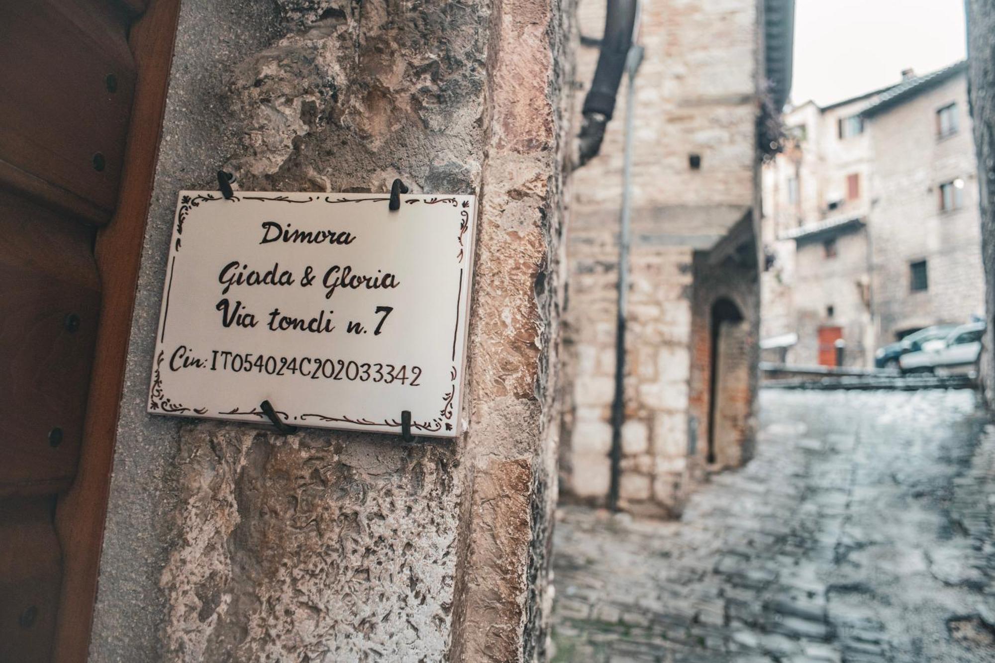 Dimora Giada & Gloria Apartment Gubbio Exterior photo