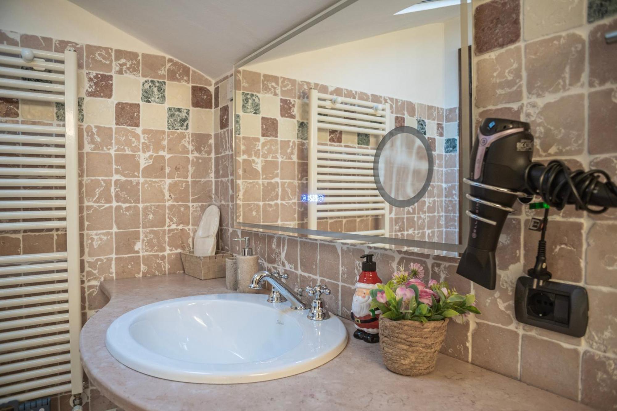 Dimora Giada & Gloria Apartment Gubbio Exterior photo